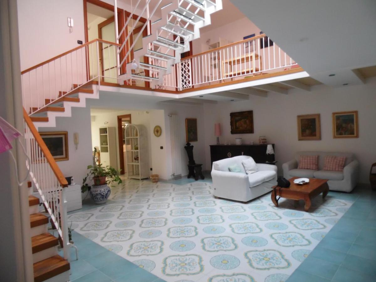 Апартаменти A Casa Di Monica Поццуолі Екстер'єр фото
